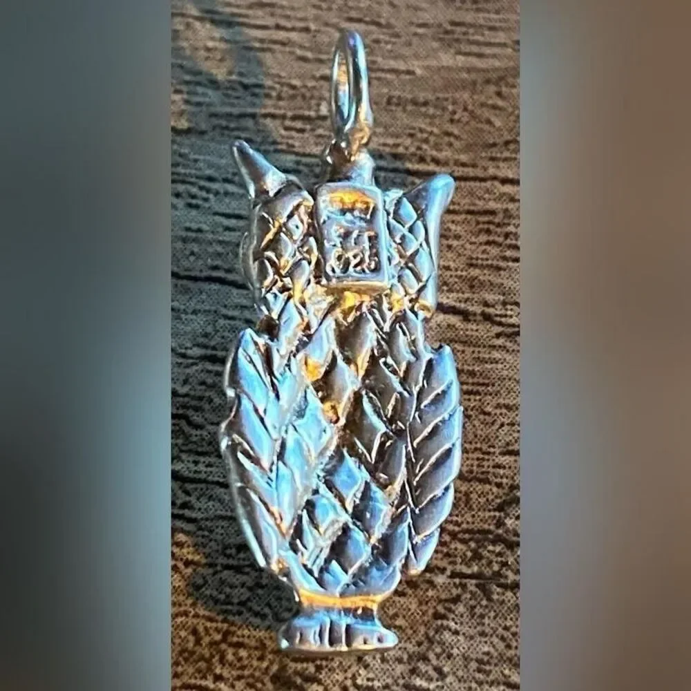 Sterling Silver 925 Owl Pendant Charm Hallmarked Textured 3D Detailed Jewelry - Picture 2 of 4
